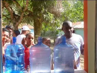 niños en el Club de Salud EL Almendro
